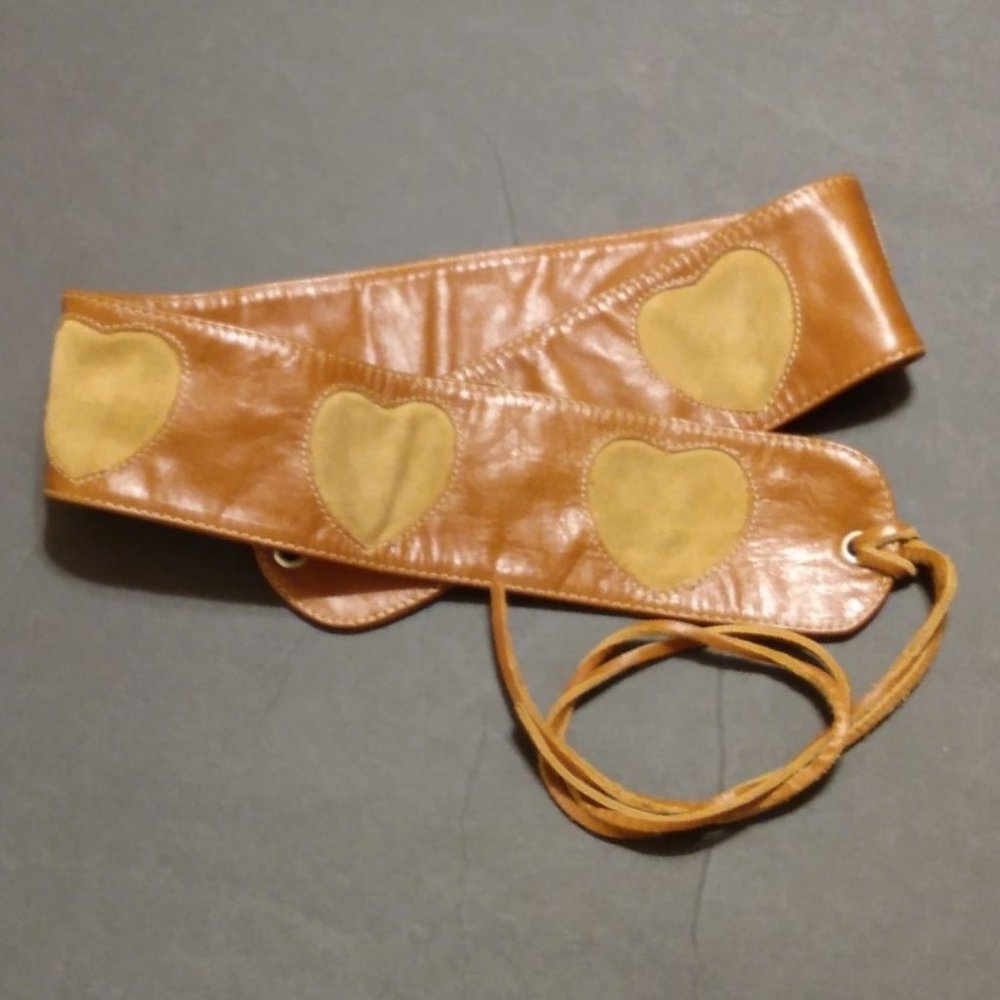 Athé Vanessa Bruno Brown Supple Leather Belt Suede Hearts Leather Tying Cords